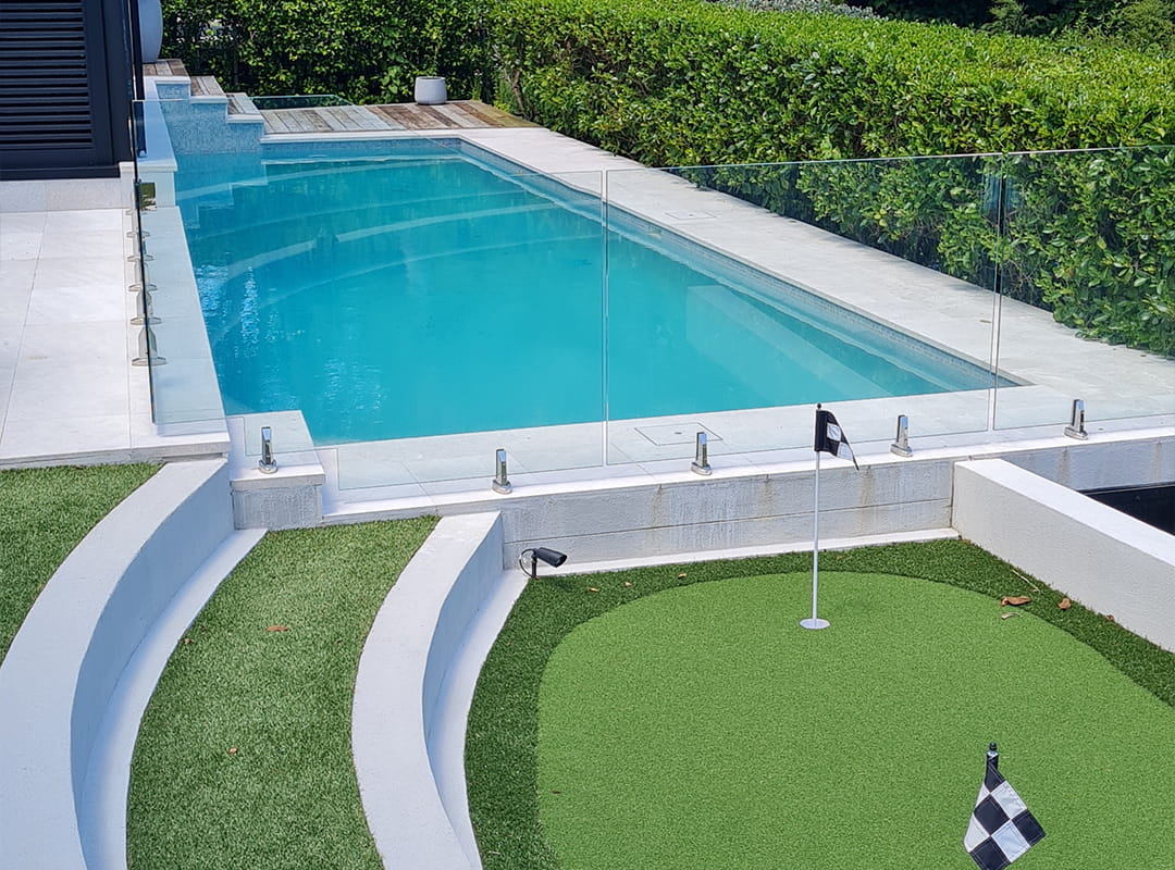 Custom Build Outdoor Swimming Pool in Auckland