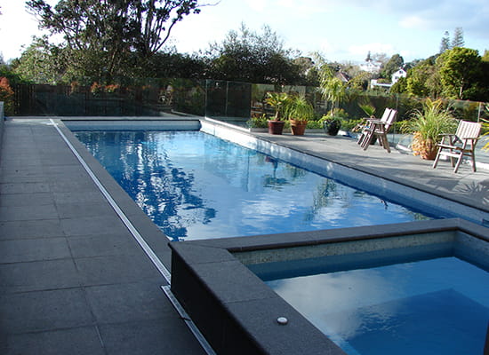 Spa Pool connected to swimming pool